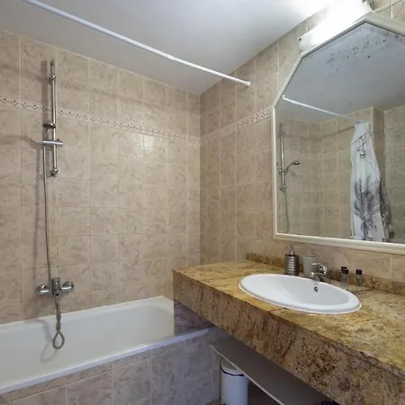 Enchanting Sea-View In Playa D'En Bossa - Mi *